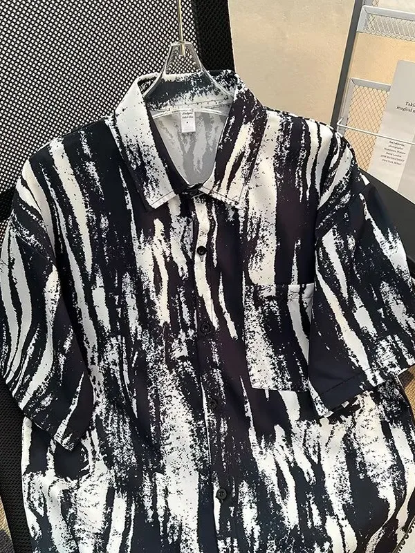 Loose Fit Short Sleeve Men's Shirt Cool Feeling Lightweight Summer Fashionable Printed Youth Poplin No Iron Treatment
Loose Fit Short Sleeve Men's Shirt Cool Feeling Lightweight Summer Fashionable Printed Youth Poplin No Iron Treatment