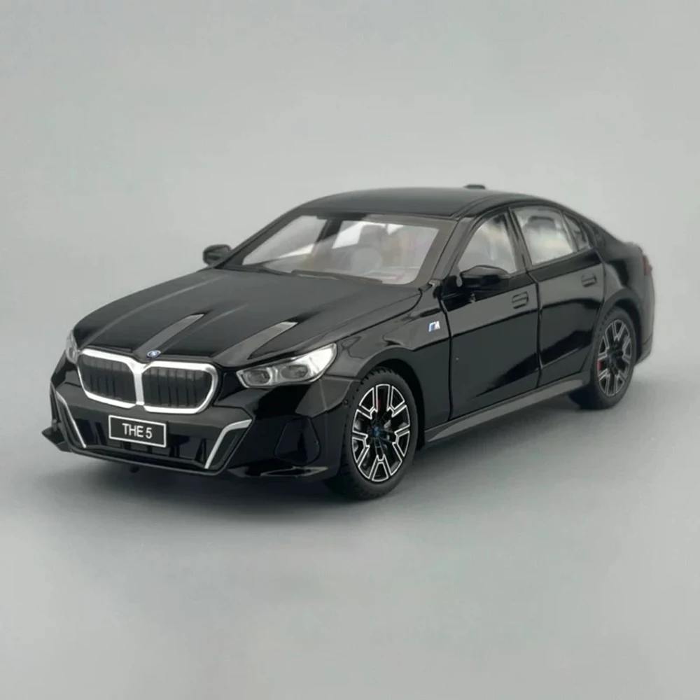 Scale 1:24 5 Series 530LI M3 Car Model Toy Alloy Body Strong Durable Music Light Supercar Models Toys Birthday Gifts for Kids
Scale 1:24 5 Series 530LI M3 Car Model Toy Alloy Body Strong Durable Music Light Supercar Models Toys Birthday Gifts for Kids