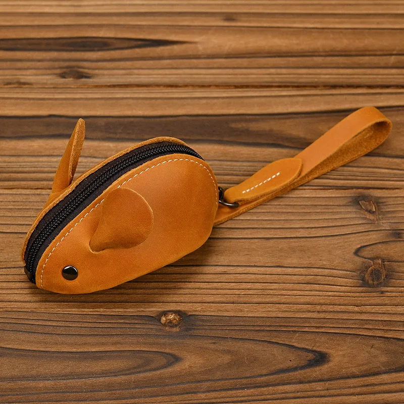 Милый кошелек для монет из натуральной кожи для мужчин и женщин, подарочный кошелек из натуральной воловьей кожи, сумка для ключей, мужской женский маленький кошелек для монет, карт, наушников
Милый кошелек для монет из натуральной кожи для мужчин и женщин, подарочный кошелек из натуральной воловьей кожи, сумка для ключей, мужской женский маленький кошелек для монет, карт, наушников