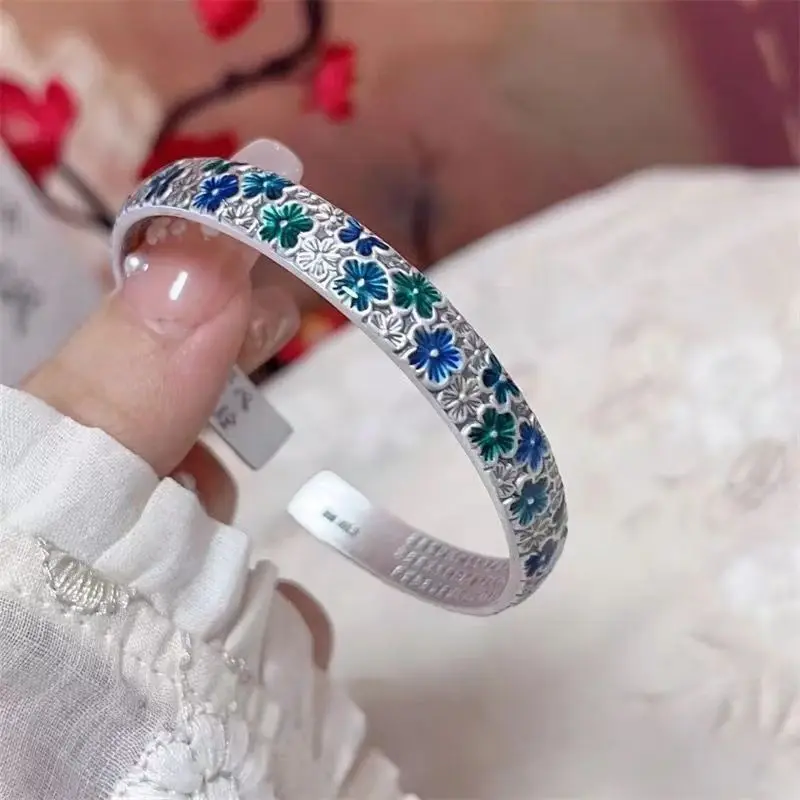 9999 Enamel Plum Blossom Women, Solid Silver Open National Trend Bracelet
9999 Enamel Plum Blossom Women, Solid Silver Open National Trend Bracelet