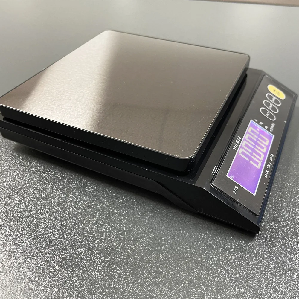 WHB30 high accuracy electronic scale kitchen scale accurate numerical values equipped with a speaker not prone to water ingress
WHB30 high accuracy electronic scale kitchen scale accurate numerical values equipped with a speaker not prone to water ingress