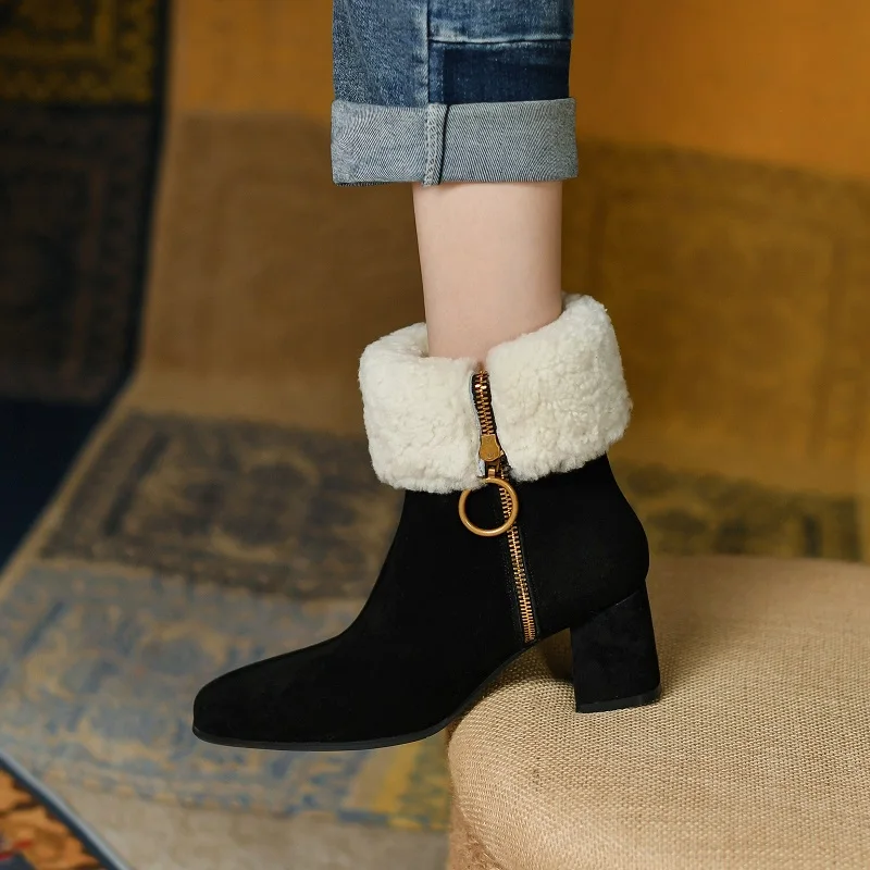 Woman Warm Fur Boots Suede Genuine Leather Ladies Retro Shoes On Heel 6CM Ladies Shoes Side Zip Women's Ankle Boots Thick Heel
Woman Warm Fur Boots Suede Genuine Leather Ladies Retro Shoes On Heel 6CM Ladies Shoes Side Zip Women's Ankle Boots Thick Heel