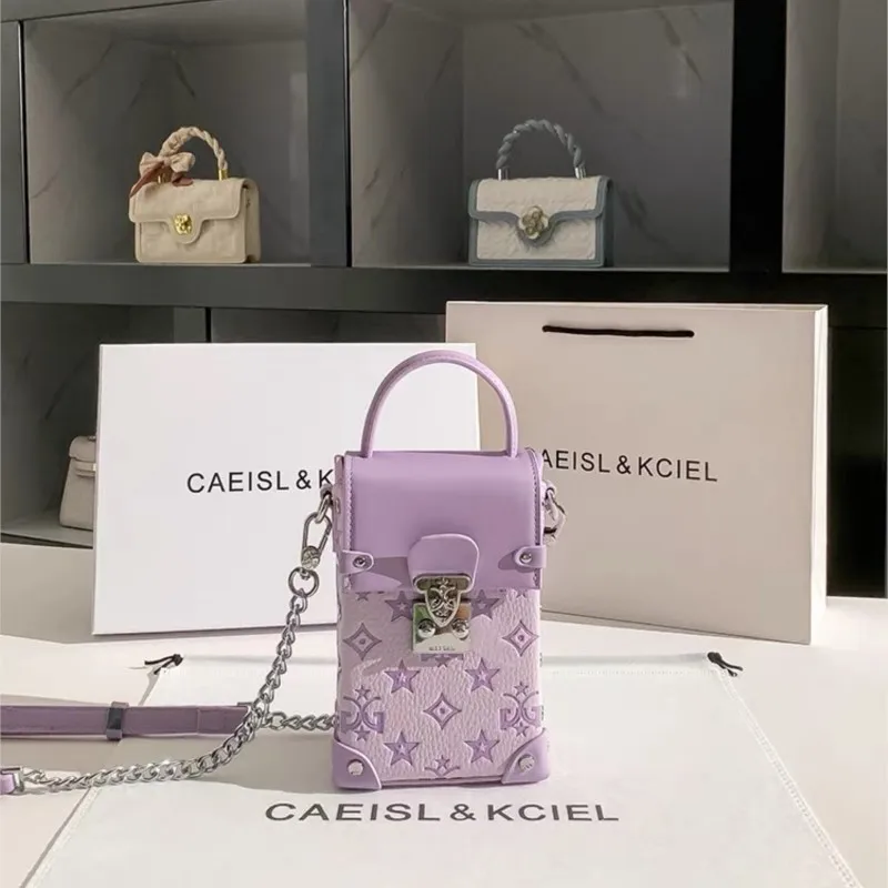 Fashionable and trendy purple bag chain bar crossbody phone bag 2025 spring/summer new high-end box bag designer
Fashionable and trendy purple bag chain bar crossbody phone bag 2025 spring/summer new high-end box bag designer