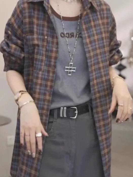 Retro Plaid Long Sve irt Women's Casual Sle Button up Coat Loose Fit Cotton Autumn Faion Outerwear Cover up
Retro Plaid Long Sve irt Women's Casual Sle Button up Coat Loose Fit Cotton Autumn Faion Outerwear Cover up