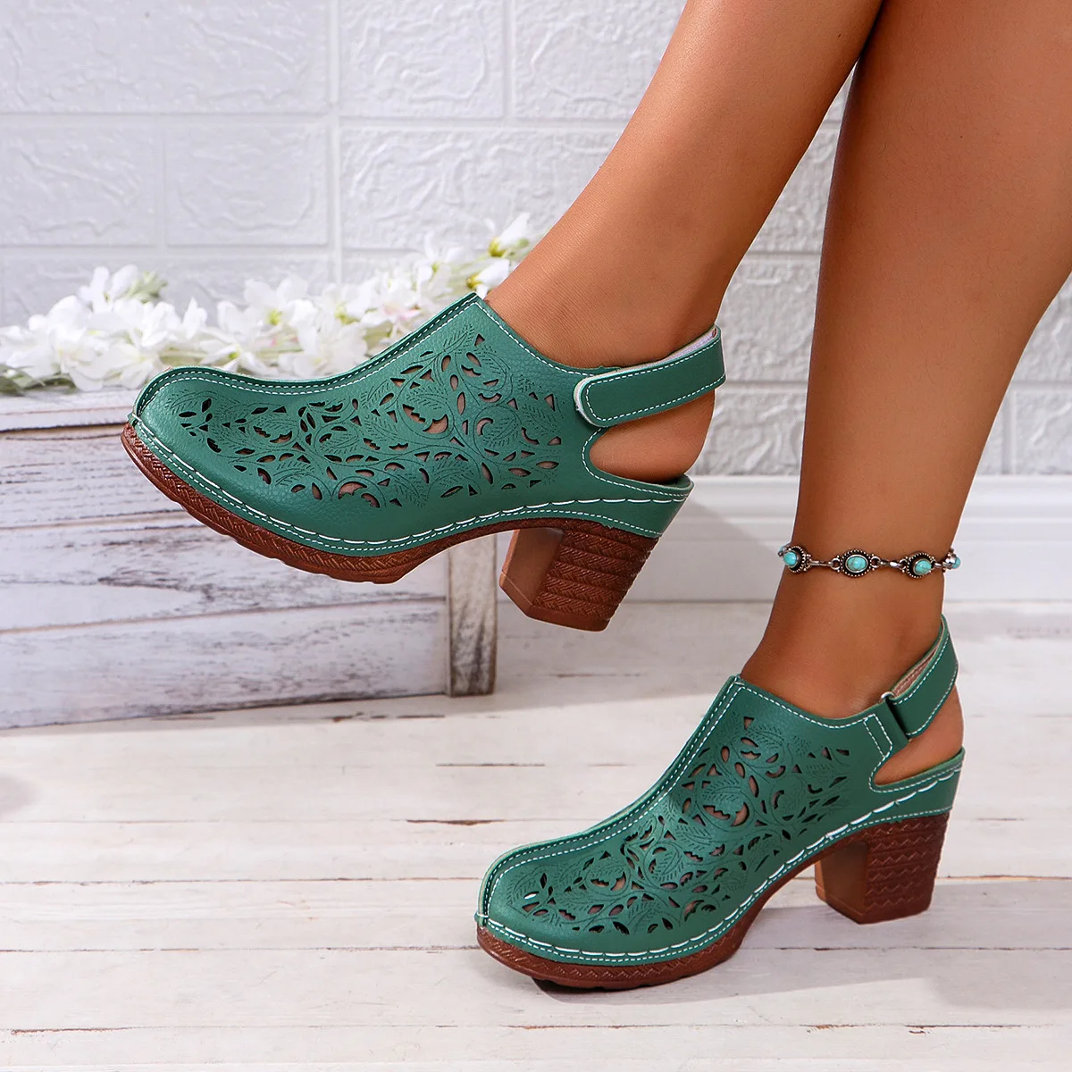 Large-Sized Fashionable Women's Thick-Soled Fish-Mouth Sandals One-Line Buckle Roman Style Casual Comfortable Summer Shoes
Large-Sized Fashionable Women's Thick-Soled Fish-Mouth Sandals One-Line Buckle Roman Style Casual Comfortable Summer Shoes