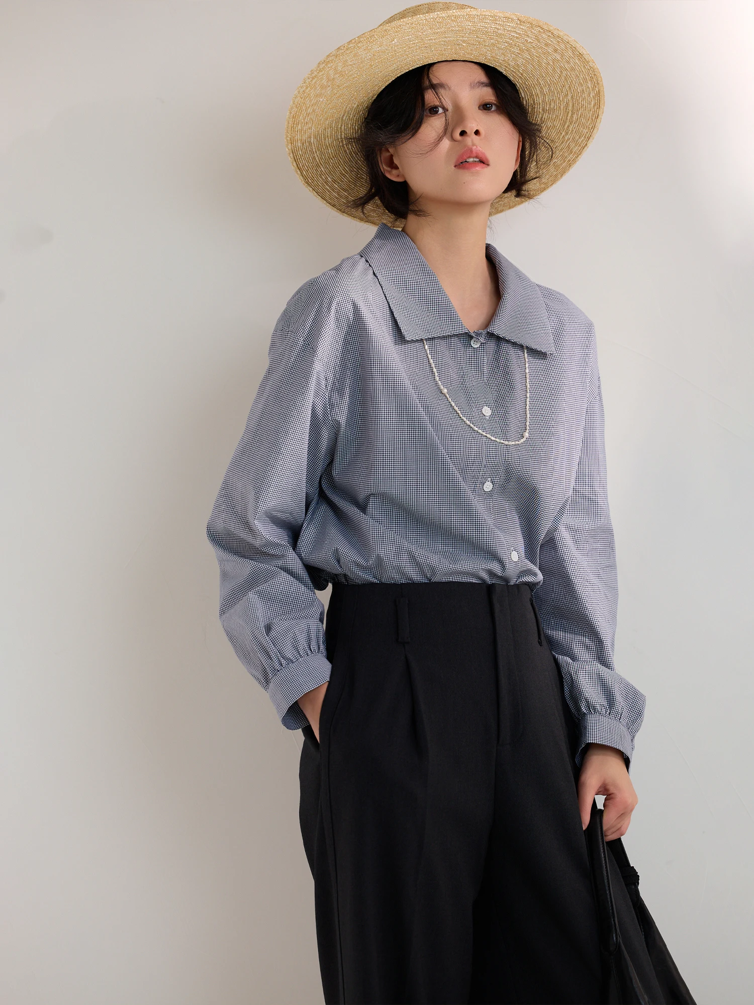 Wethee Vintage Sle Long Sve 00% Cotton Cheered irt Turnaround Design for Women Breathable Comfortable Spring irt
Wethee Vintage Sle Long Sve 00% Cotton Cheered irt Turnaround Design for Women Breathable Comfortable Spring irt