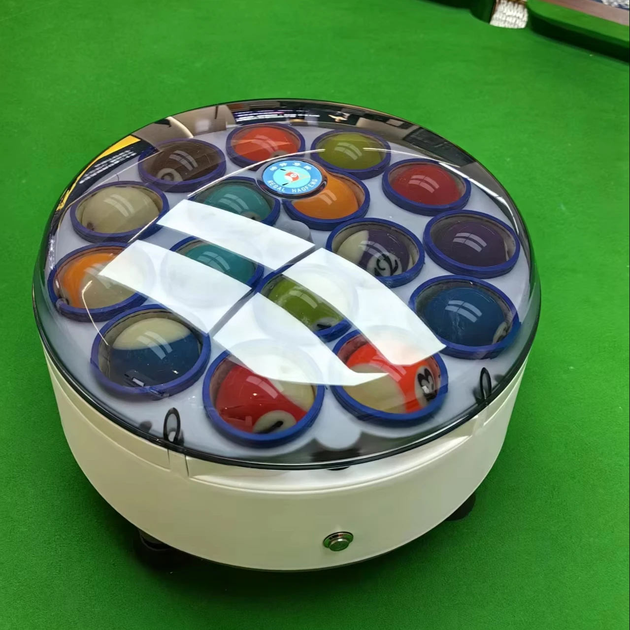 Hot Selling Automatic 68mm Russian Billiard Balls Polisher & Cleaner Washing Machine 68mm Russian Pyramid Ball Washer
Hot Selling Automatic 68mm Russian Billiard Balls Polisher & Cleaner Washing Machine 68mm Russian Pyramid Ball Washer