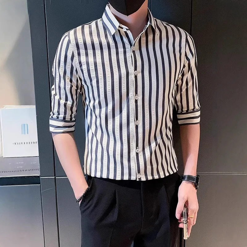 Summer New Fashion American Men's Casual Trendy Single-breasted Turn-down Collar Half Sleeve Striped Sirts Male Clothes Tops 
Summer New Fashion American Men's Casual Trendy Single-breasted Turn-down Collar Half Sleeve Striped Sirts Male Clothes Tops