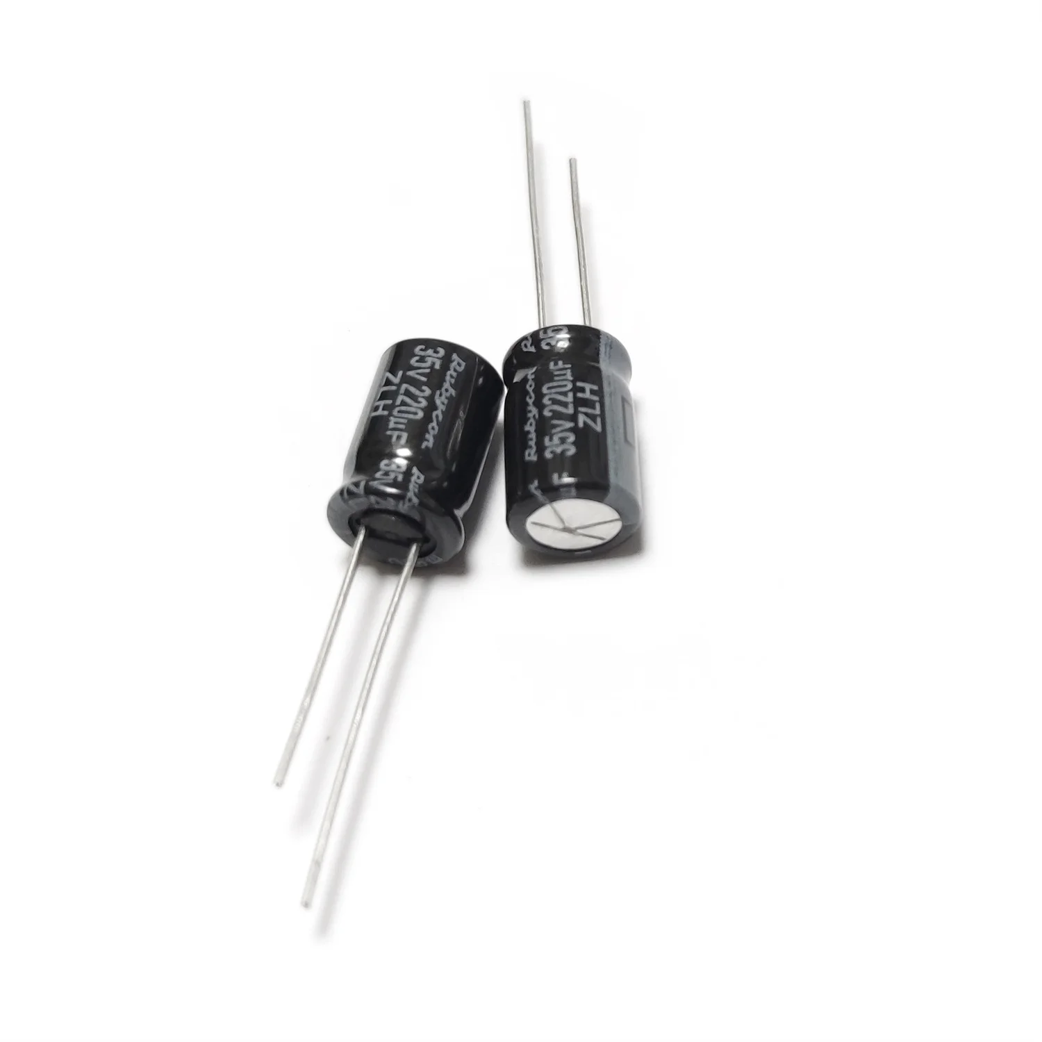 200 шт. 35V220UF ZLH 8X11,5 RUBYCON длительный срок службы, новый электролитический конденсатор с низким сопротивлением
200 шт. 35V220UF ZLH 8X11,5 RUBYCON длительный срок службы, новый электролитический конденсатор с низким сопротивлением
