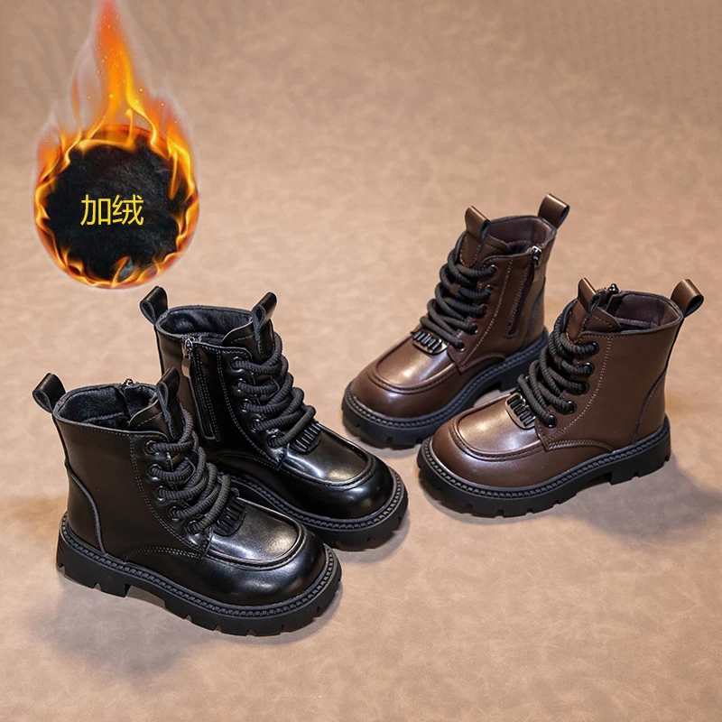 Новые зимние модные стильные ботинки для девочек, модная плюшевая теплая нескользящая кожаная обувь, детские ботинки, роскошная классическая детская повседневная обувь
Новые зимние модные стильные ботинки для девочек, модная плюшевая теплая нескользящая кожаная обувь, детские ботинки, роскошная классическая детская повседневная обувь