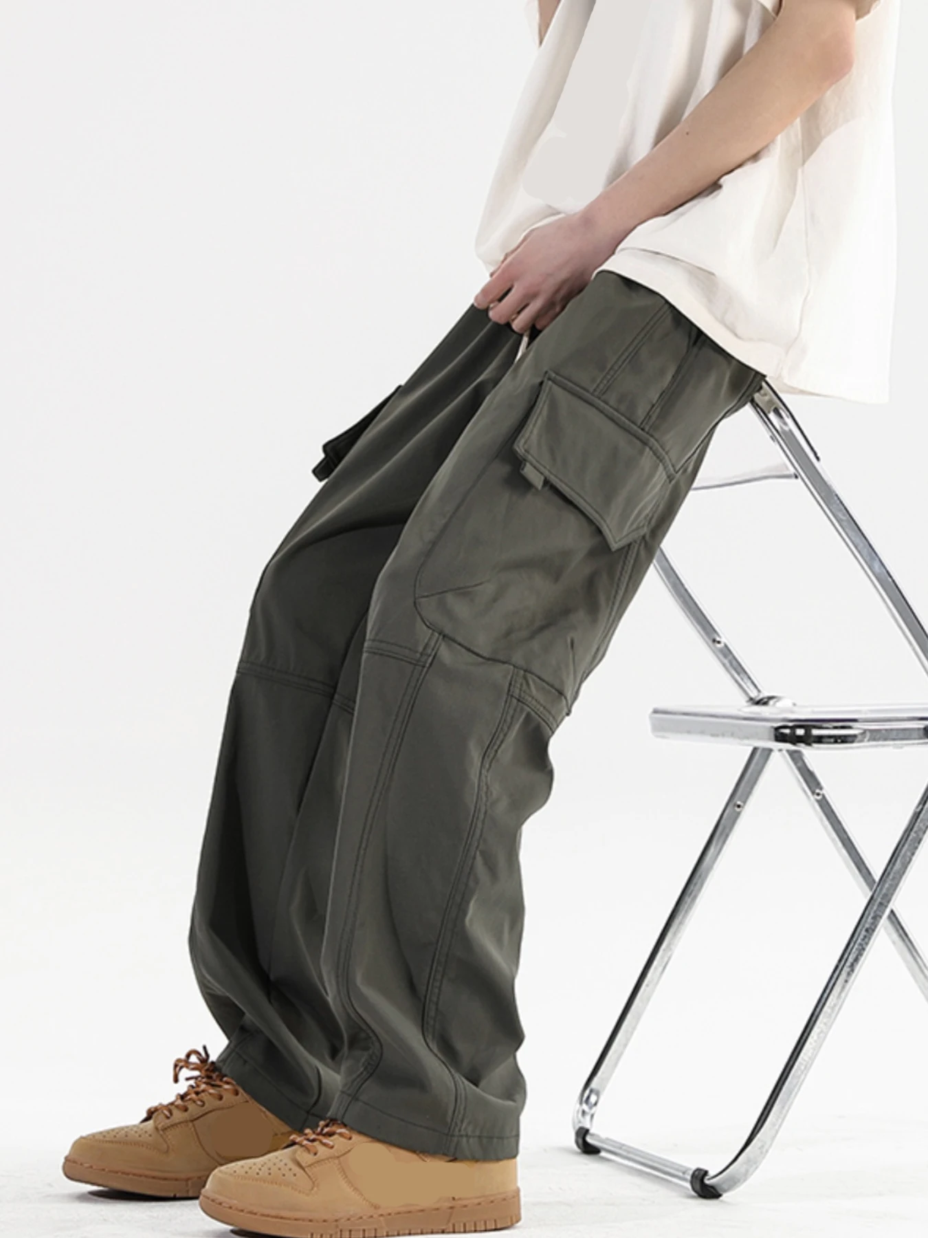 Men’s Loose Cargo Pants Casual Drawstring Elastic Waist Wide Leg Athletic Sweatpants Outdoor Trousers
Men’s Loose Cargo Pants Casual Drawstring Elastic Waist Wide Leg Athletic Sweatpants Outdoor Trousers