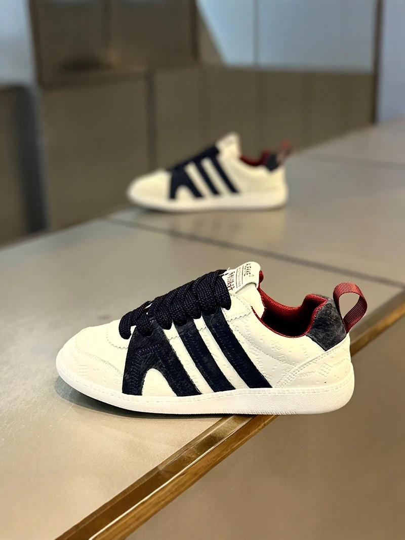 Men's Casual Retro Sneakers Soft Bottom Breathable Leather Upgraded Version Spring Summer Trendy Brand Student Youth All-Match
Men's Casual Retro Sneakers Soft Bottom Breathable Leather Upgraded Version Spring Summer Trendy Brand Student Youth All-Match
