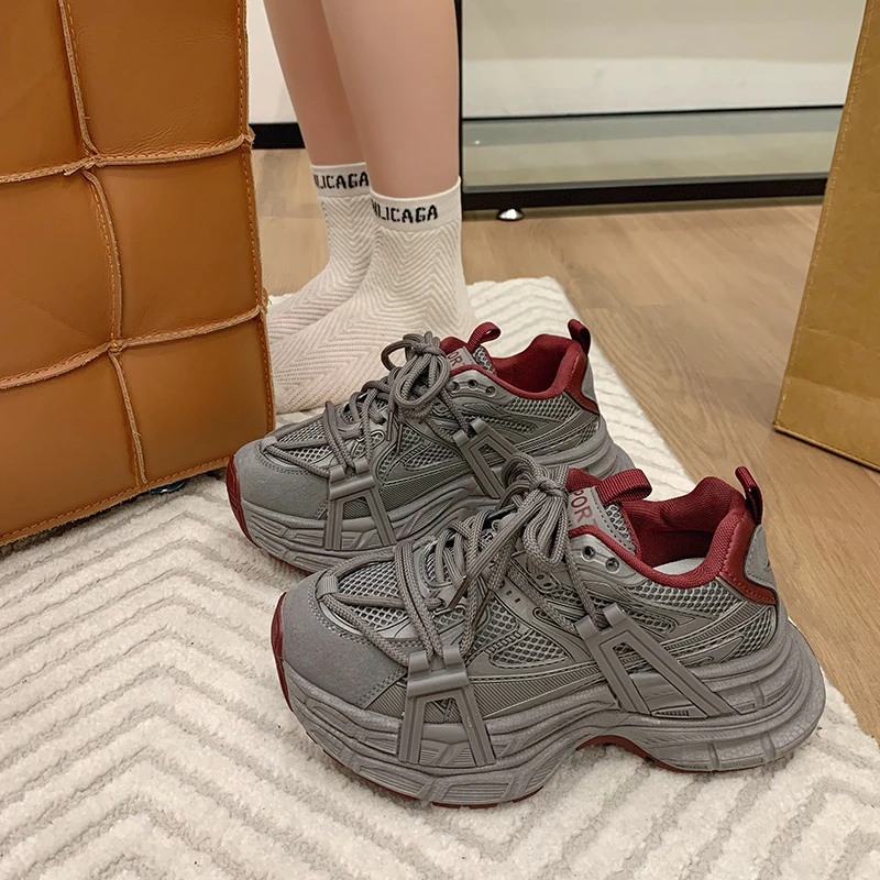 Брендовый дизайн, массивные женские кроссовки, обувь 2024, женская красочная обувь, дышащая легкая женская обувь для папы, классическая обувь
Брендовый дизайн, массивные женские кроссовки, обувь 2024, женская красочная обувь, дышащая легкая женская обувь для папы, классическая обувь