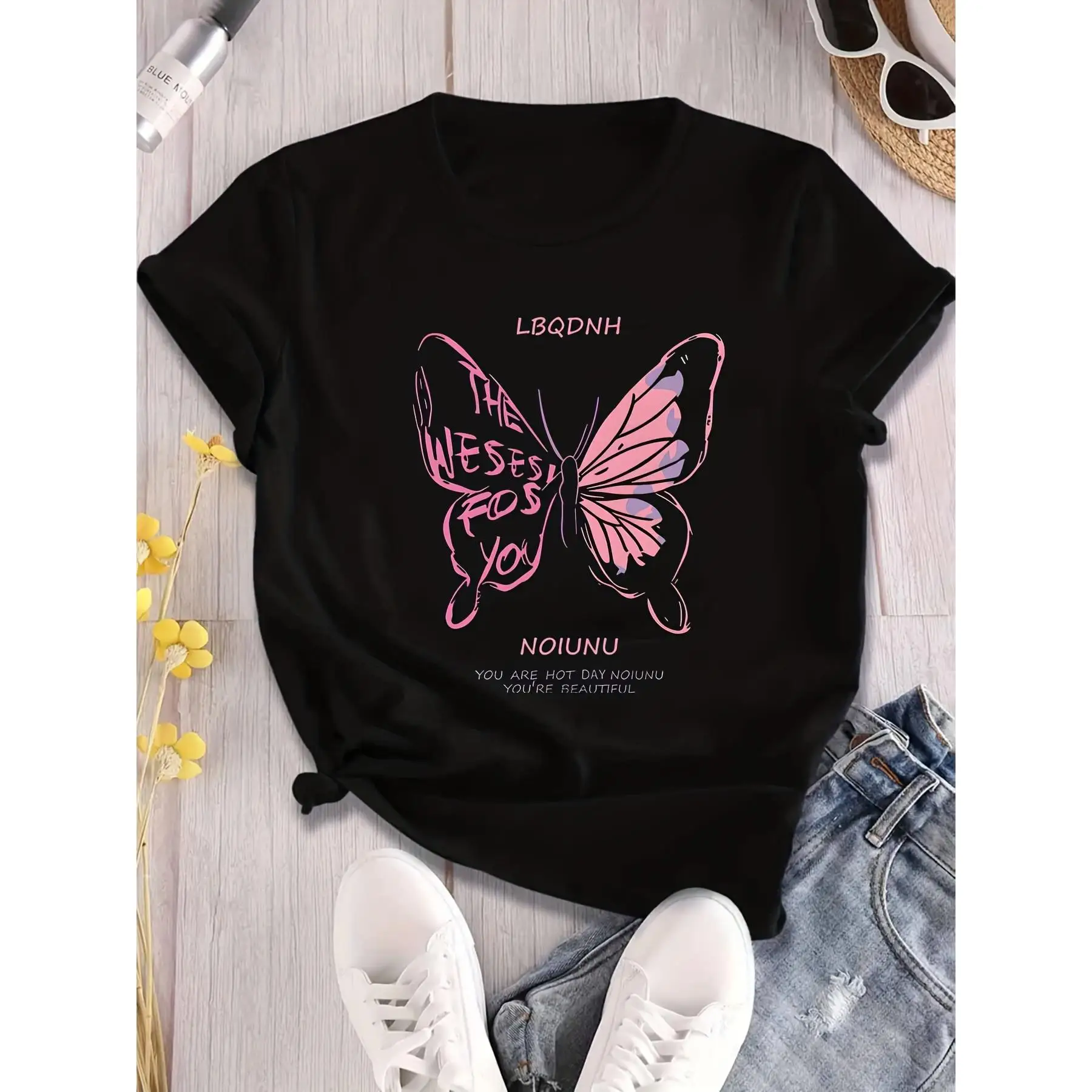 Butterfly Guitar Printing T-Shirt Casual Short Sleeved Round Neck Top For Spring And Summer Soft Breathable Comfortable Casual
Butterfly Guitar Printing T-Shirt Casual Short Sleeved Round Neck Top For Spring And Summer Soft Breathable Comfortable Casual