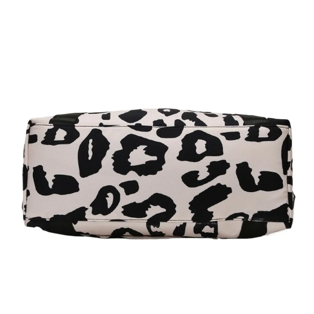 Oxford Leopard Print Duffle Bag Large Capacity Underarm Bag Fitness Shoulder Bag Tote Bag Multi-functional Luggage Handbag
Oxford Leopard Print Duffle Bag Large Capacity Underarm Bag Fitness Shoulder Bag Tote Bag Multi-functional Luggage Handbag