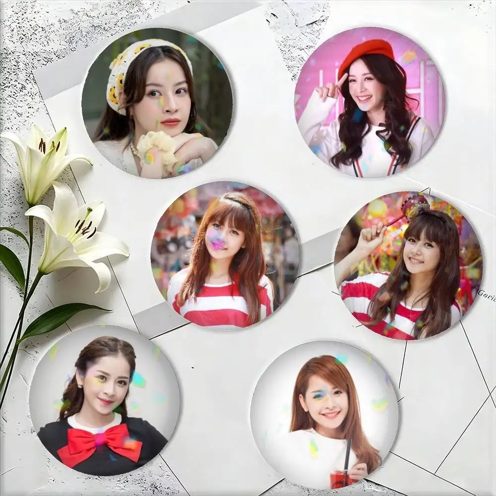 Chi P-Pu Talk To M-Me 25mm 32mm 44mm 58mm 75mm Brooches Badges Pins for Accessories Gift
Chi P-Pu Talk To M-Me 25mm 32mm 44mm 58mm 75mm Brooches Badges Pins for Accessories Gift