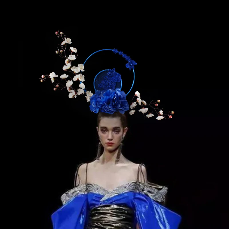 Hair Accessories Chinese Style Blue and White Porcelain Headdress Cheongsam Accessories Model Show Exaggerated Modeling Props1Pc
Hair Accessories Chinese Style Blue and White Porcelain Headdress Cheongsam Accessories Model Show Exaggerated Modeling Props1Pc