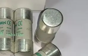 2 шт./партия, предохранители FR22AM69V40 FR22AM69V50 FR22AM69V63 FR22AM69V80 FR22AM50V100
2 шт./партия, предохранители FR22AM69V40 FR22AM69V50 FR22AM69V63 FR22AM69V80 FR22AM50V100