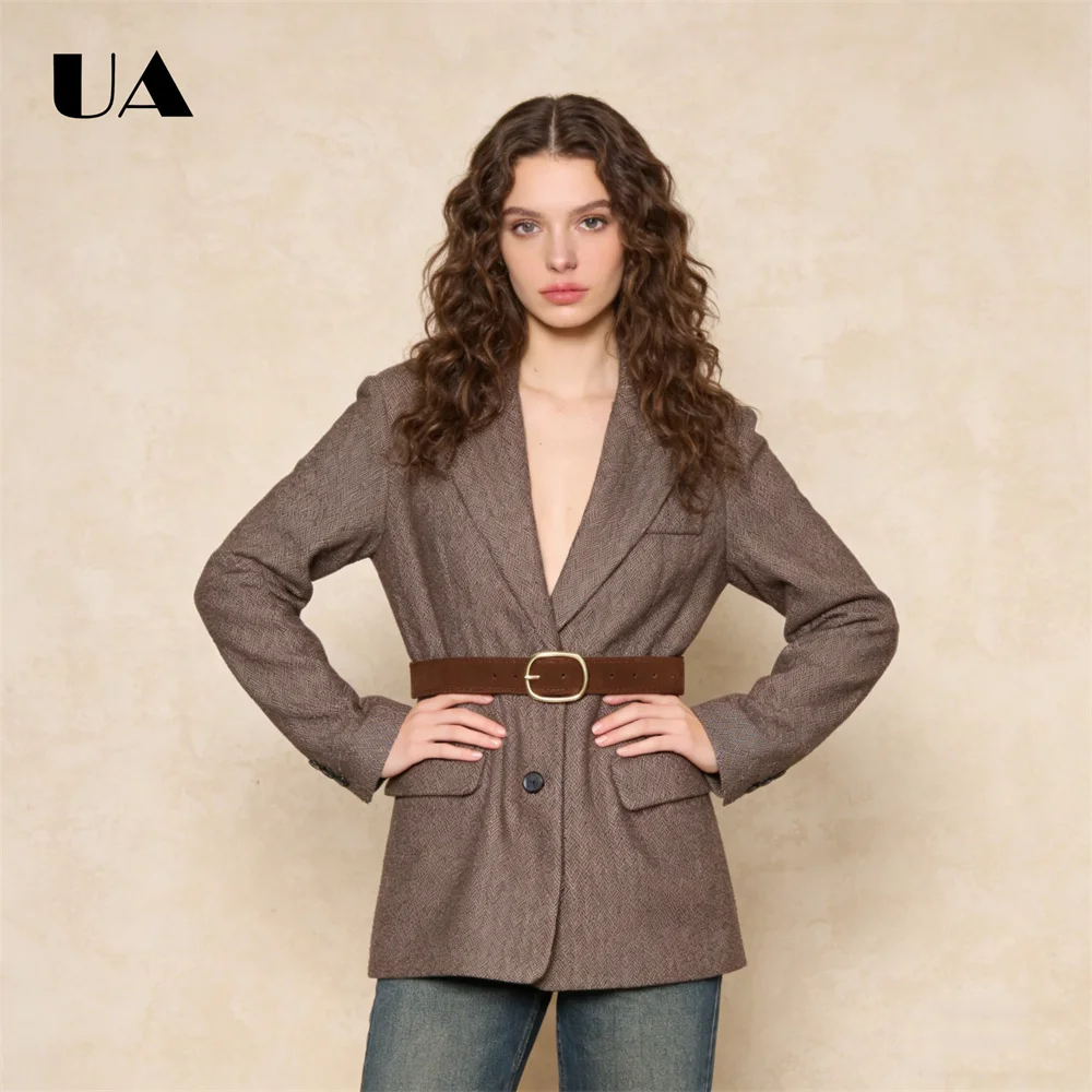 Женский блейзер в стиле «ёлочка» с длинными рукавами, лацканами, повседневный, для офиса, однобортный, с коричневым поясом
Женский блейзер в стиле «ёлочка» с длинными рукавами, лацканами, повседневный, для офиса, однобортный, с коричневым поясом