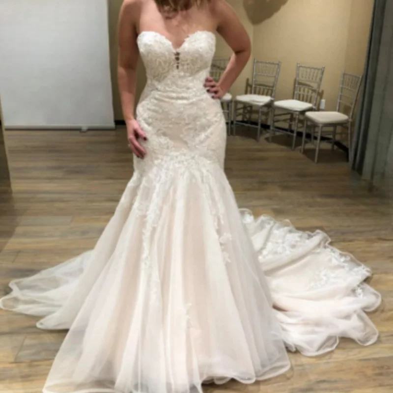 Luxury Mermaid Wedding Dress 2024 Sequins Appliques Sweetheart Backless Glitter Tulle Real Picture
Luxury Mermaid Wedding Dress 2024 Sequins Appliques Sweetheart Backless Glitter Tulle Real Picture