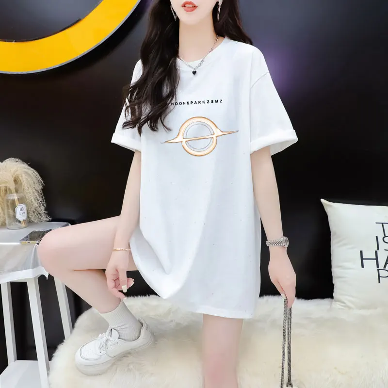 2024 Summer American Retro Fashion Brand Design Sense Short Sleeved T-shirt Women's Mid Length Pure Cotton Versatile Top
2024 Summer American Retro Fashion Brand Design Sense Short Sleeved T-shirt Women's Mid Length Pure Cotton Versatile Top