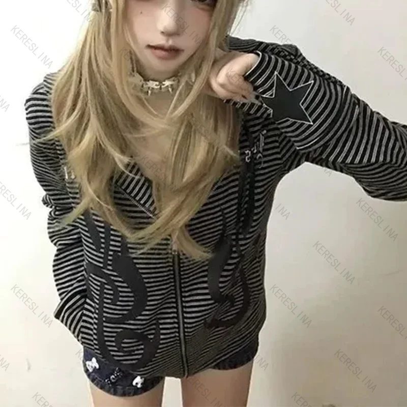 American street style casual comfortable versatile zipper jacket Y2K personalized sexy spicy girls retro striped jacket cardigan
American street style casual comfortable versatile zipper jacket Y2K personalized sexy spicy girls retro striped jacket cardigan