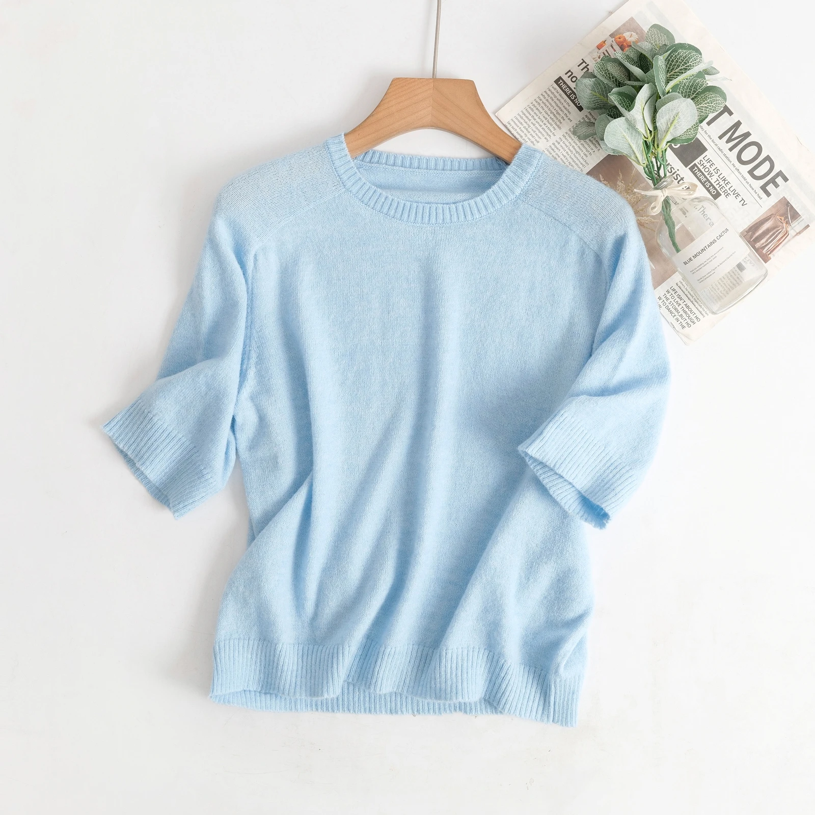 Ethereal costume 2026 YAZHIMEI MD spring new style of Lady's simple and elegant blue round-neck short-sleeved knitted sweater
Ethereal costume 2026 YAZHIMEI MD spring new style of Lady's simple and elegant blue round-neck short-sleeved knitted sweater
