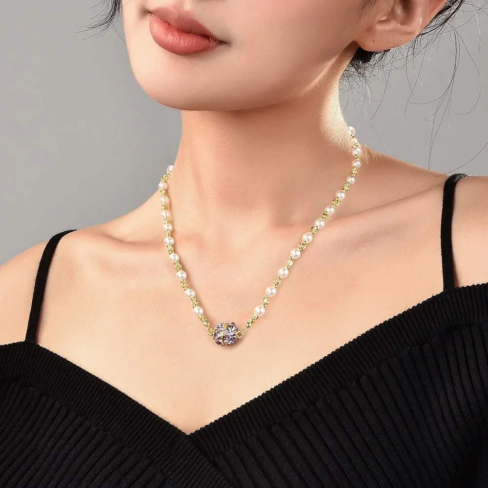 Elegant Fashion Design Pearl Necklace Women Magnetic Diamond Ball Clavicle Chain Girls Wedding Gift Sweater Chain Accessories
Elegant Fashion Design Pearl Necklace Women Magnetic Diamond Ball Clavicle Chain Girls Wedding Gift Sweater Chain Accessories