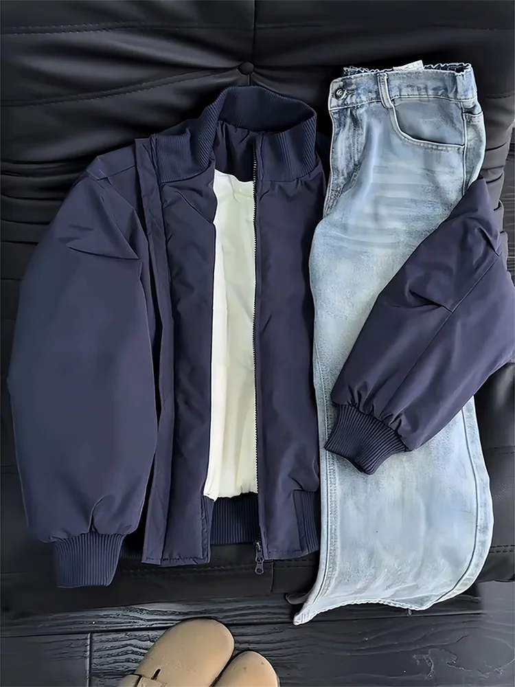 Thiened Cotton Pilot Jaet Men's Winter ort Sle Stand Collar Warm Polyester Fiber Zipper Decorated Loose Fit Outerwear
Thiened Cotton Pilot Jaet Men's Winter ort Sle Stand Collar Warm Polyester Fiber Zipper Decorated Loose Fit Outerwear