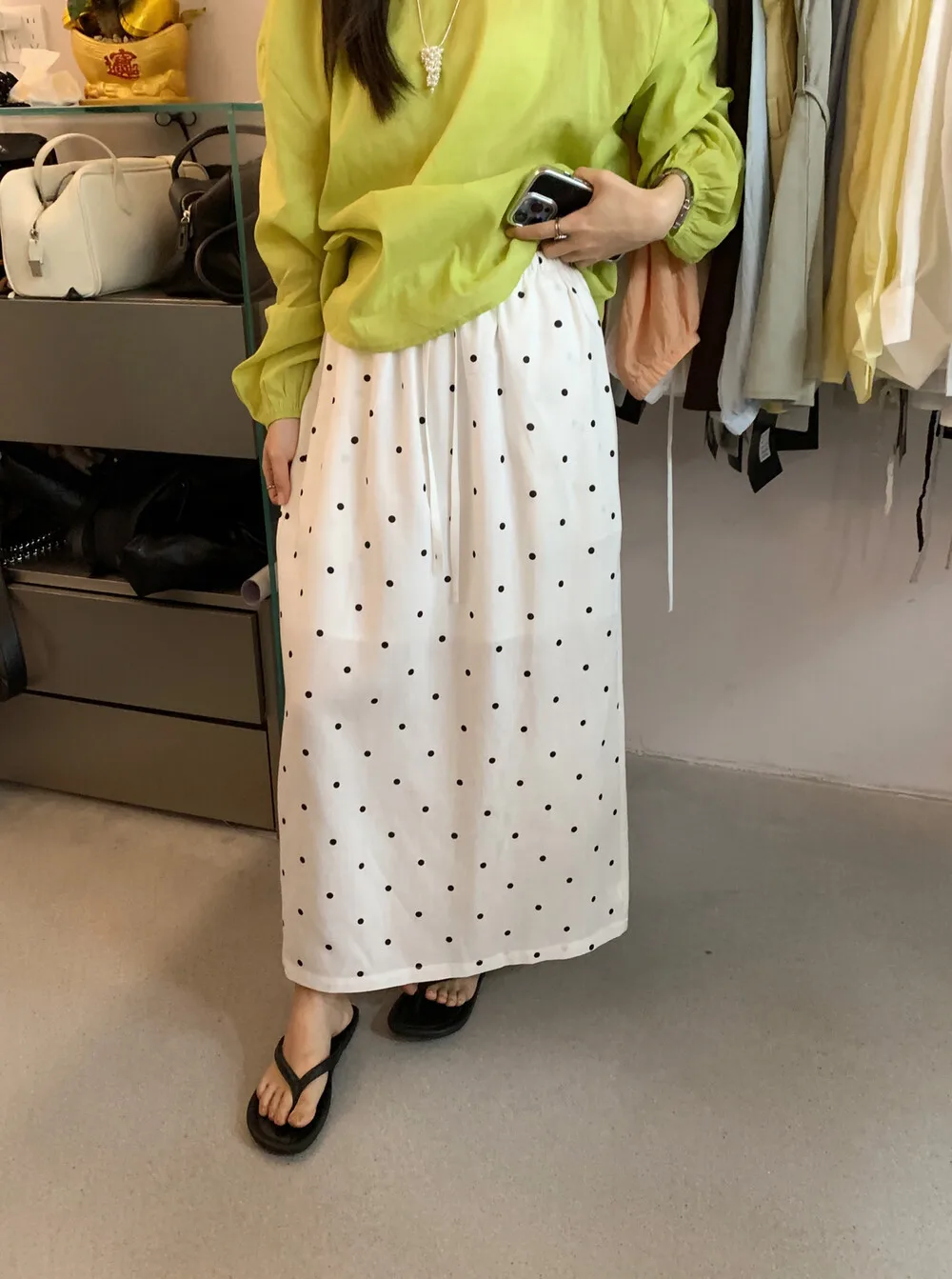 Harajuku Minimalist Black White Polka Dot Maxi Skirt Elastic Waist Lace Up Casual Summer Loose A-line Skirt Basic Commuted Wear
Harajuku Minimalist Black White Polka Dot Maxi Skirt Elastic Waist Lace Up Casual Summer Loose A-line Skirt Basic Commuted Wear
