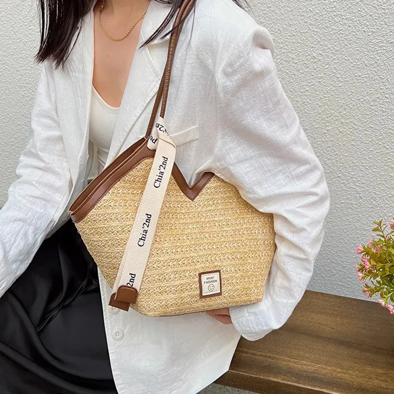 Straw Leisure Capacity Beach Shoulder Bag Retro Handmade Woven Shoulder Bag Summer Leisure Bag Commuting Women's Handbag
Straw Leisure Capacity Beach Shoulder Bag Retro Handmade Woven Shoulder Bag Summer Leisure Bag Commuting Women's Handbag
