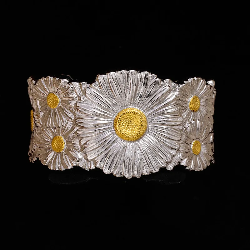 Italian Sterling Silver Daisy Bracelet - New Collection Premium Brushed Wide Cuff
Italian Sterling Silver Daisy Bracelet - New Collection Premium Brushed Wide Cuff