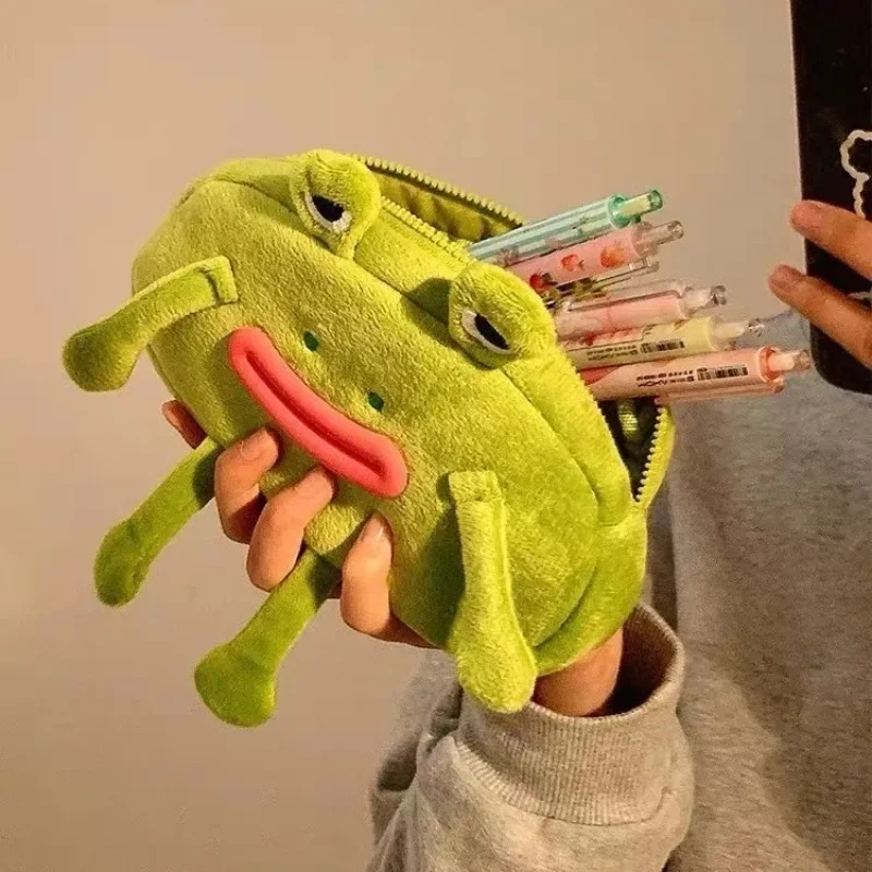 Cute Anime Pen Organizer Bag Big Mouth Frog Pen Bag Large Capacity Cosmetic Pouch Pencil Cases Plush Zipper Creative Stationery
Cute Anime Pen Organizer Bag Big Mouth Frog Pen Bag Large Capacity Cosmetic Pouch Pencil Cases Plush Zipper Creative Stationery