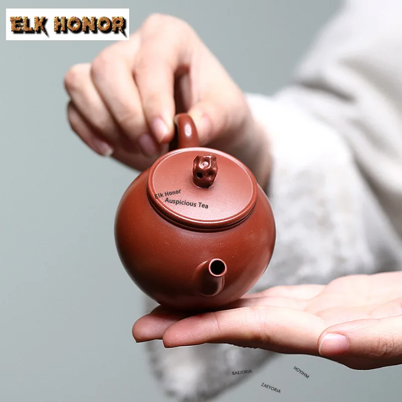 130ml Creative Yixing Purple Clay Small Teapots Handmade Taihu Stone Filter Pot Raw Ore Red Skin Dargon Mud Kettle Zisha Tea Set
130ml Creative Yixing Purple Clay Small Teapots Handmade Taihu Stone Filter Pot Raw Ore Red Skin Dargon Mud Kettle Zisha Tea Set