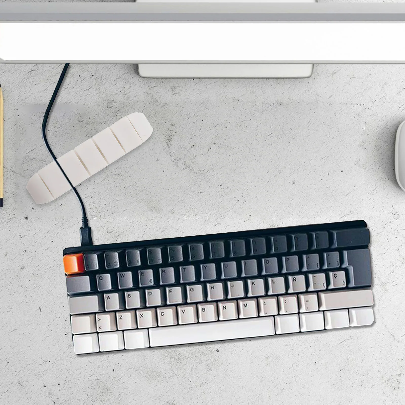 Набор из 5 органайзеров для USB-кабелей: самоклеящиеся держатели для зарядных кабелей, компактные зажимы для организации проводов на рабочем столе
Набор из 5 органайзеров для USB-кабелей: самоклеящиеся держатели для зарядных кабелей, компактные зажимы для организации проводов на рабочем столе