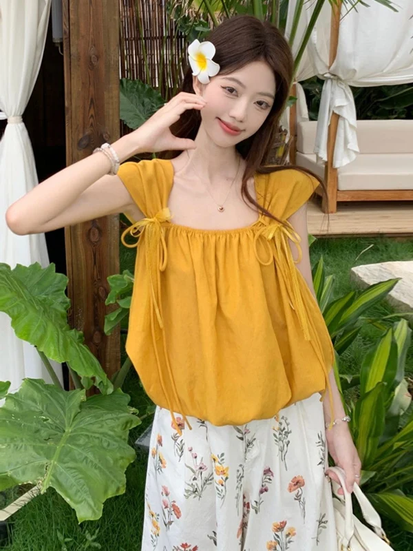 Fashionable Floral Print Wide Leg Pants And Shirt Set Women's Summer 2025 New Style Square Collar Knot Design Two Piece Suit
Fashionable Floral Print Wide Leg Pants And Shirt Set Women's Summer 2025 New Style Square Collar Knot Design Two Piece Suit