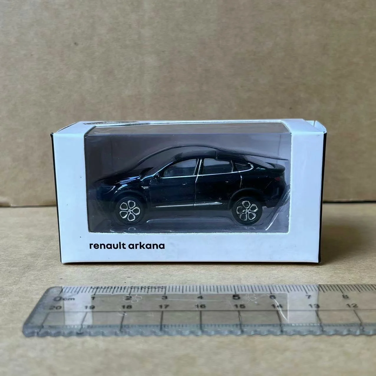 Модель автомобиля из сплава в масштабе 1:64, литая игрушка, искусственное украшение
Модель автомобиля из сплава в масштабе 1:64, литая игрушка, искусственное украшение