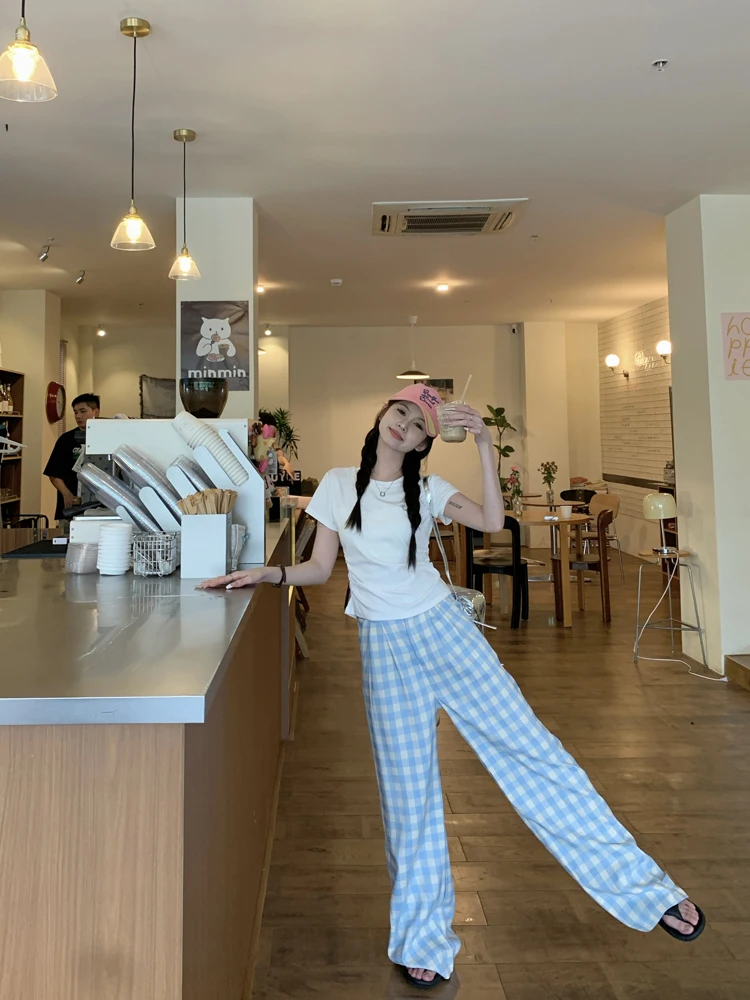 Kumikumi Sweet Style White Heart Embroidery round Neck T-Shirt Women Summer Loose Plaid Wide Leg Pants Two Piece Set
Kumikumi Sweet Style White Heart Embroidery round Neck T-Shirt Women Summer Loose Plaid Wide Leg Pants Two Piece Set