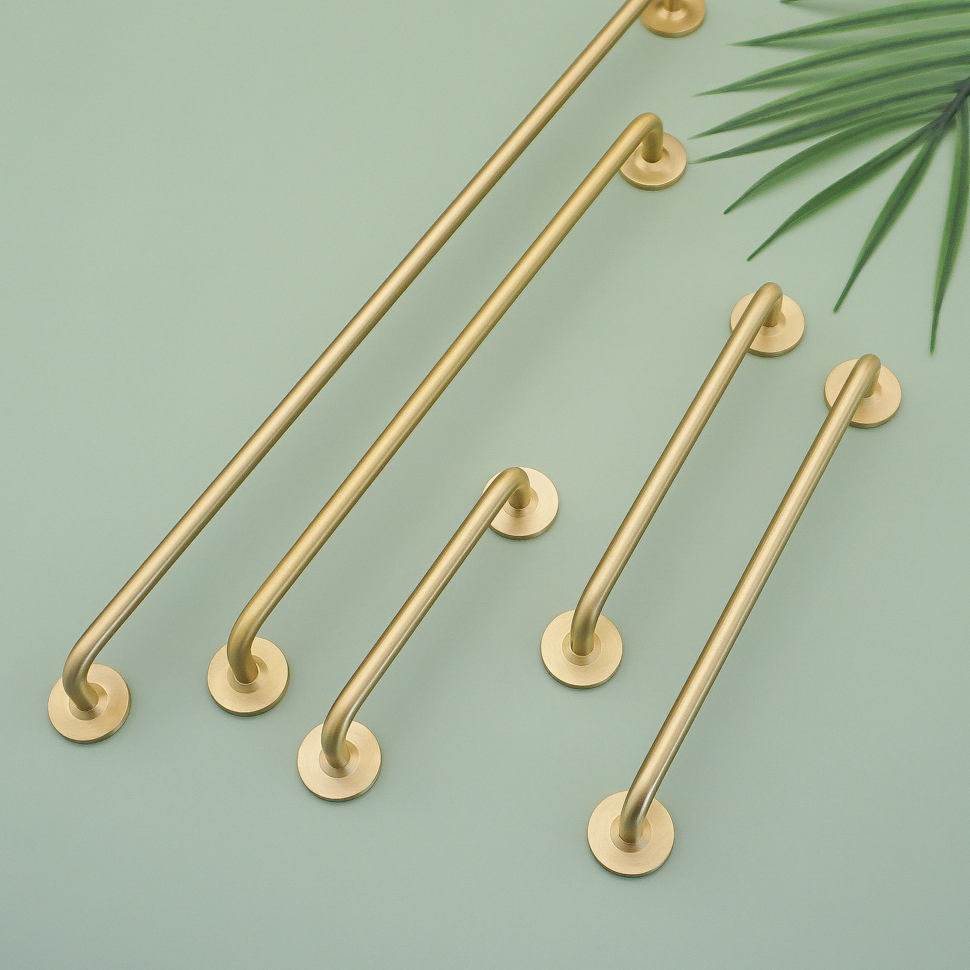 Modern Minimalism Gold Long Furniture Handles Kitchen Cabinet Handle Wardrobe Pulls Cupbpard Door Knobs Hardware
Modern Minimalism Gold Long Furniture Handles Kitchen Cabinet Handle Wardrobe Pulls Cupbpard Door Knobs Hardware