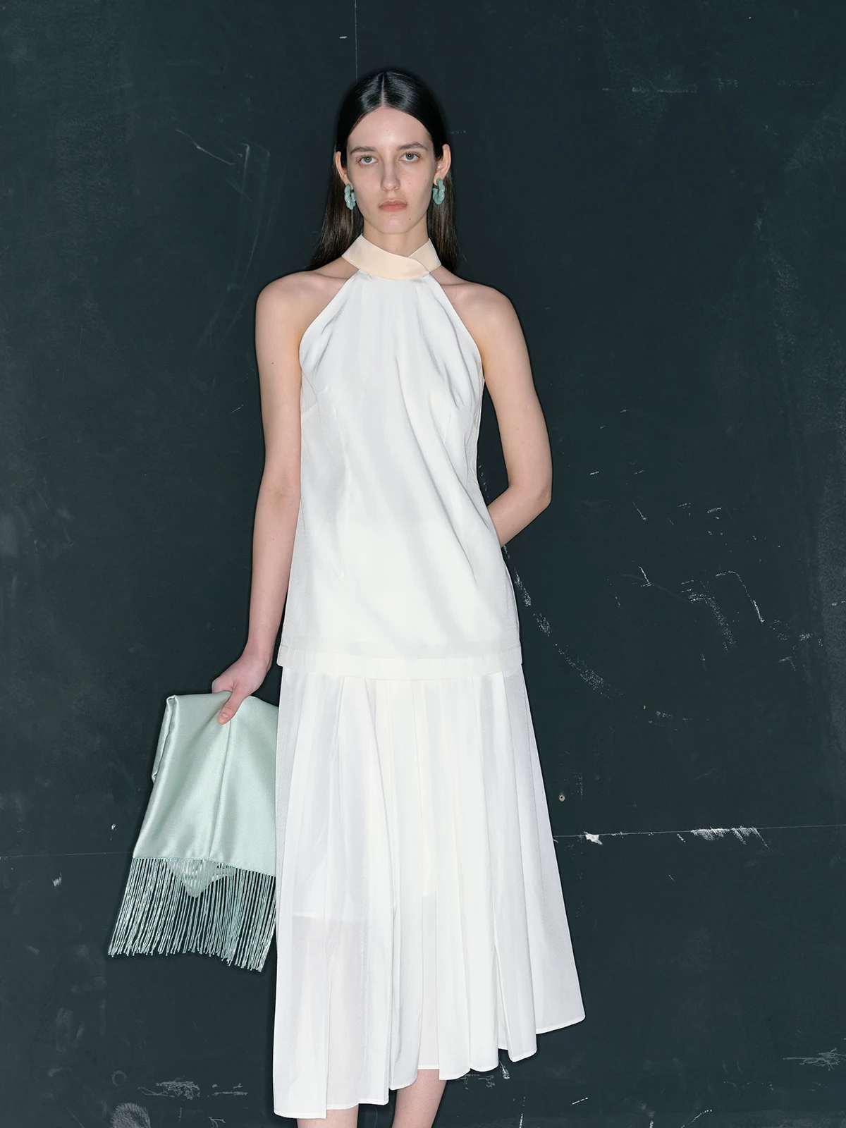 Новый китайский комплект: топ-жилет и длинная плиссированная юбка, оригинальный дизайн, лето 2024, однотонный, вискоза, хлопок...
Новый китайский комплект: топ-жилет и длинная плиссированная юбка, оригинальный дизайн, лето 2024, однотонный, вискоза, хлопок...