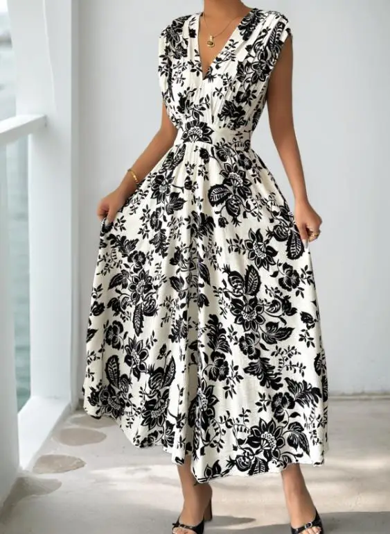 Elegant V-Neck Printed Pleated Skirt Sleeveless Waist Cinching New 2026 Style Dress
Elegant V-Neck Printed Pleated Skirt Sleeveless Waist Cinching New 2026 Style Dress