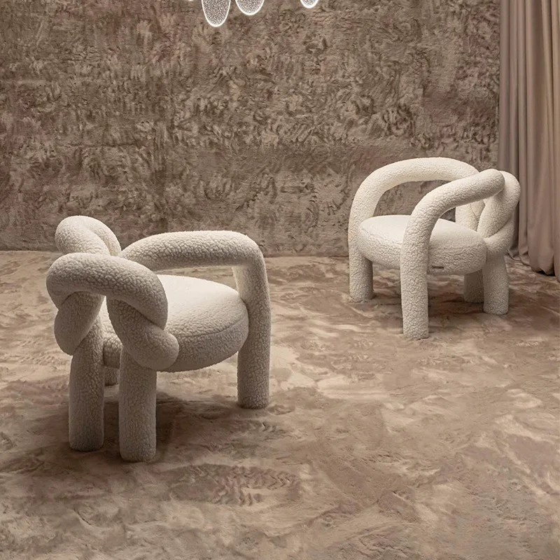 Cream wind, leisure chair, single chair in the living room model room, special-shaped lamb wool fabric sofa
Cream wind, leisure chair, single chair in the living room model room, special-shaped lamb wool fabric sofa