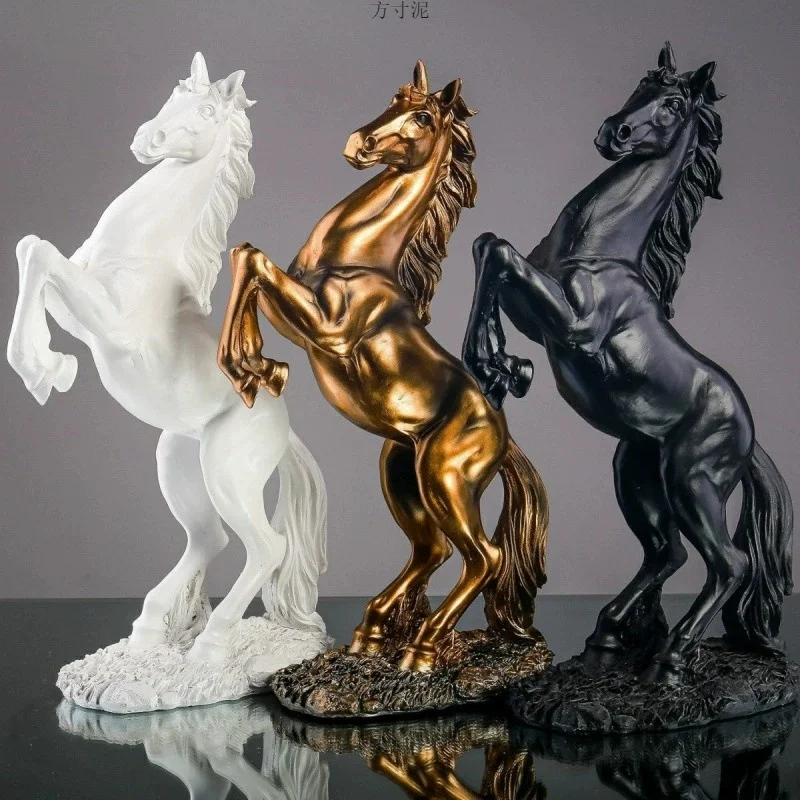 Resin Statue Golden White Black Horse Figure Nordic Abstract Ornaments for Figurines for Interior Sculpture Room Home Decor
Resin Statue Golden White Black Horse Figure Nordic Abstract Ornaments for Figurines for Interior Sculpture Room Home Decor