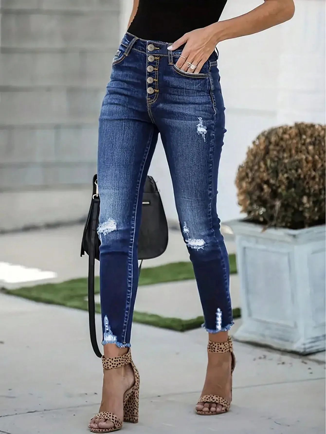 WGXWGX Women's High-Waisted Skinny Jeans Distressed Ripped Button Fly Stretch Denim Casual Trendy Pants
WGXWGX Women's High-Waisted Skinny Jeans Distressed Ripped Button Fly Stretch Denim Casual Trendy Pants