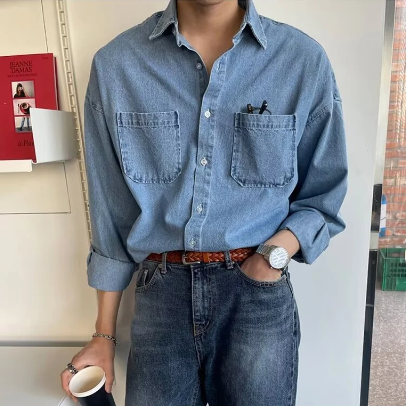 2025 Autumn Retro Denim Shirt Jacket Men's Loose Long Sleeved Multi Pocket Workwear Shirt Korean Casual Social Streetwear blouse
2025 Autumn Retro Denim Shirt Jacket Men's Loose Long Sleeved Multi Pocket Workwear Shirt Korean Casual Social Streetwear blouse