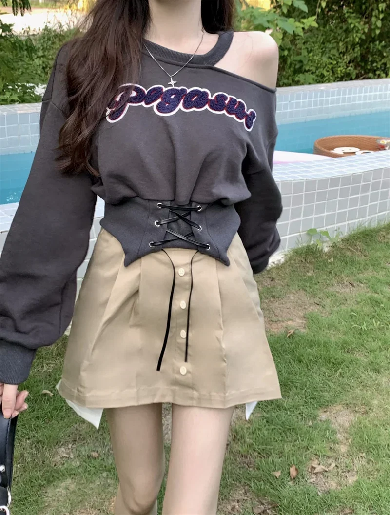 Hoodies Women Streetwear Fashion Tops Korean Clothes for Teens Long Sleeve Off Shoulder Bandage Pullovers Goth Y2k Sweatshirt
Hoodies Women Streetwear Fashion Tops Korean Clothes for Teens Long Sleeve Off Shoulder Bandage Pullovers Goth Y2k Sweatshirt