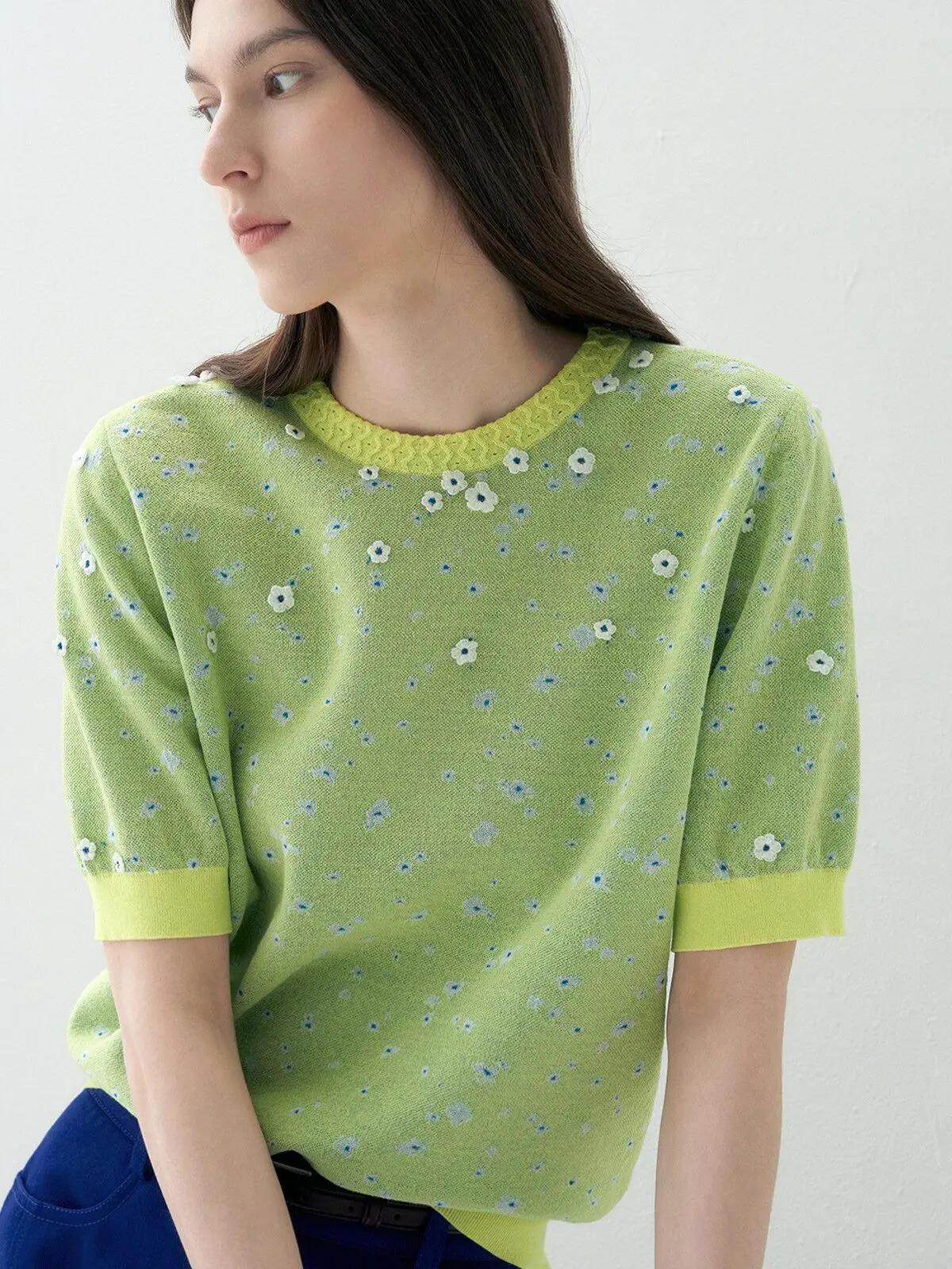 Casual Loose round Neck Short Sleeve Knitted Shirt Korean Style Summer New Flower Pattern 20-50 Years Old Women Daily Wear
Casual Loose round Neck Short Sleeve Knitted Shirt Korean Style Summer New Flower Pattern 20-50 Years Old Women Daily Wear