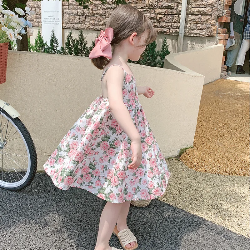 Пляжная большая юбка без рукавов с европейскими и американскими цветами, хлопковое платье на подтяжках с пышной талией, новая летняя юбка для девочек
Пляжная большая юбка без рукавов с европейскими и американскими цветами, хлопковое платье на подтяжках с пышной талией, новая летняя юбка для девочек