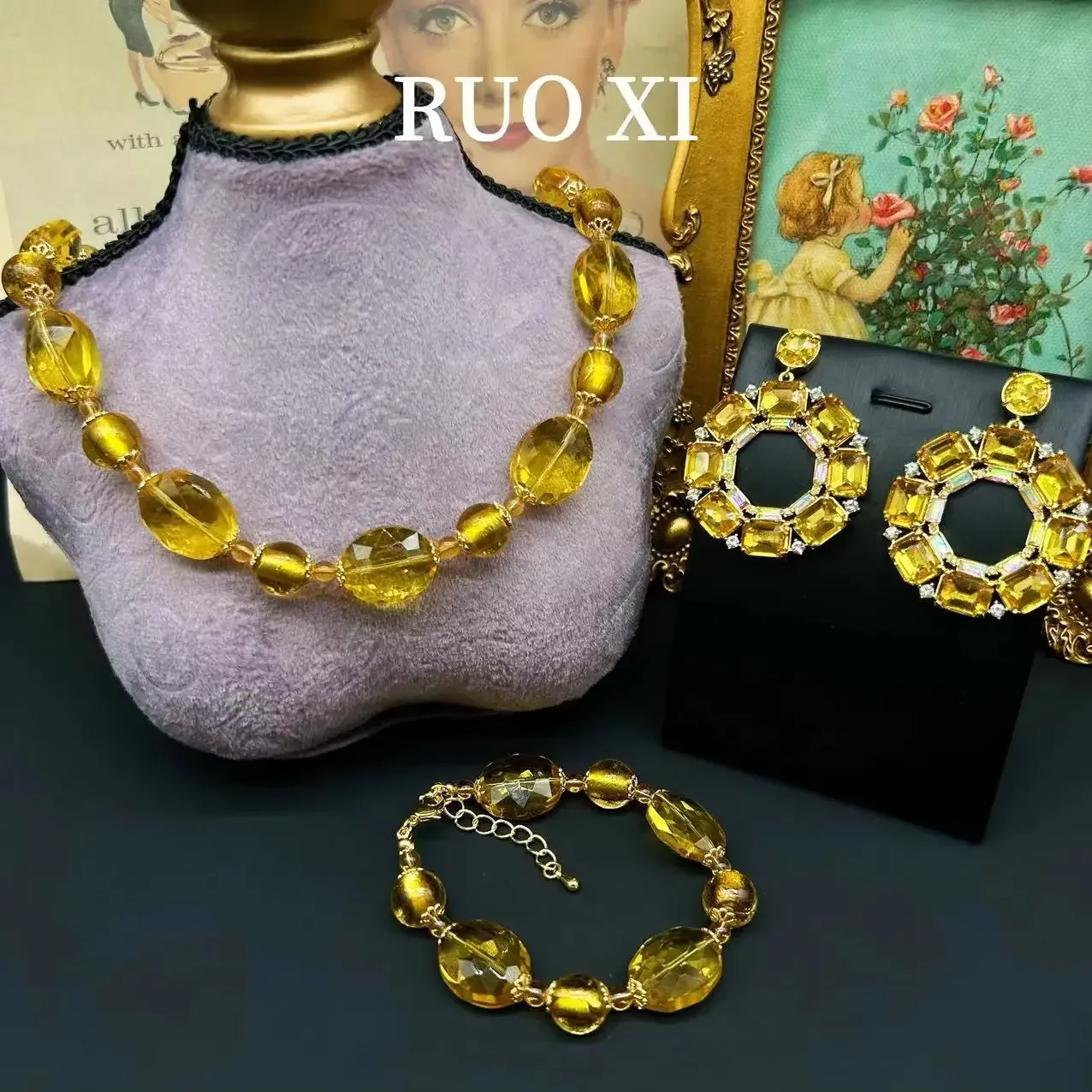 Luxury Vintage Palace Earrings for Women Glass Luxury Necklace Earrings Bracelets Party Show Gorgeous Jewelry Decoration Daily
Luxury Vintage Palace Earrings for Women Glass Luxury Necklace Earrings Bracelets Party Show Gorgeous Jewelry Decoration Daily