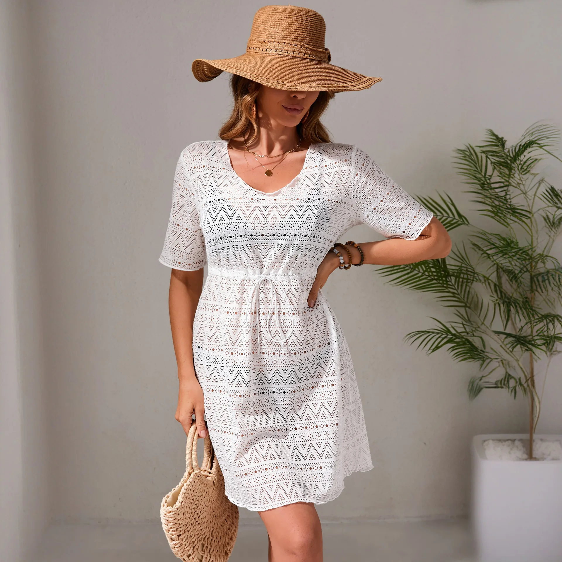 Новинка 2025 года, пляжная юбка, женская курортная кружевная водорастворимая бикини, купальник с капюшоном, солнцезащитная одежда 
Новинка 2025 года, пляжная юбка, женская курортная кружевная водорастворимая бикини, купальник с капюшоном, солнцезащитная одежда